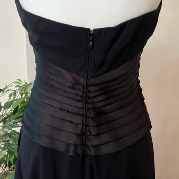 Tadashi Collection Chiffon Halter Dress, size 4 - Picture 7 of 15